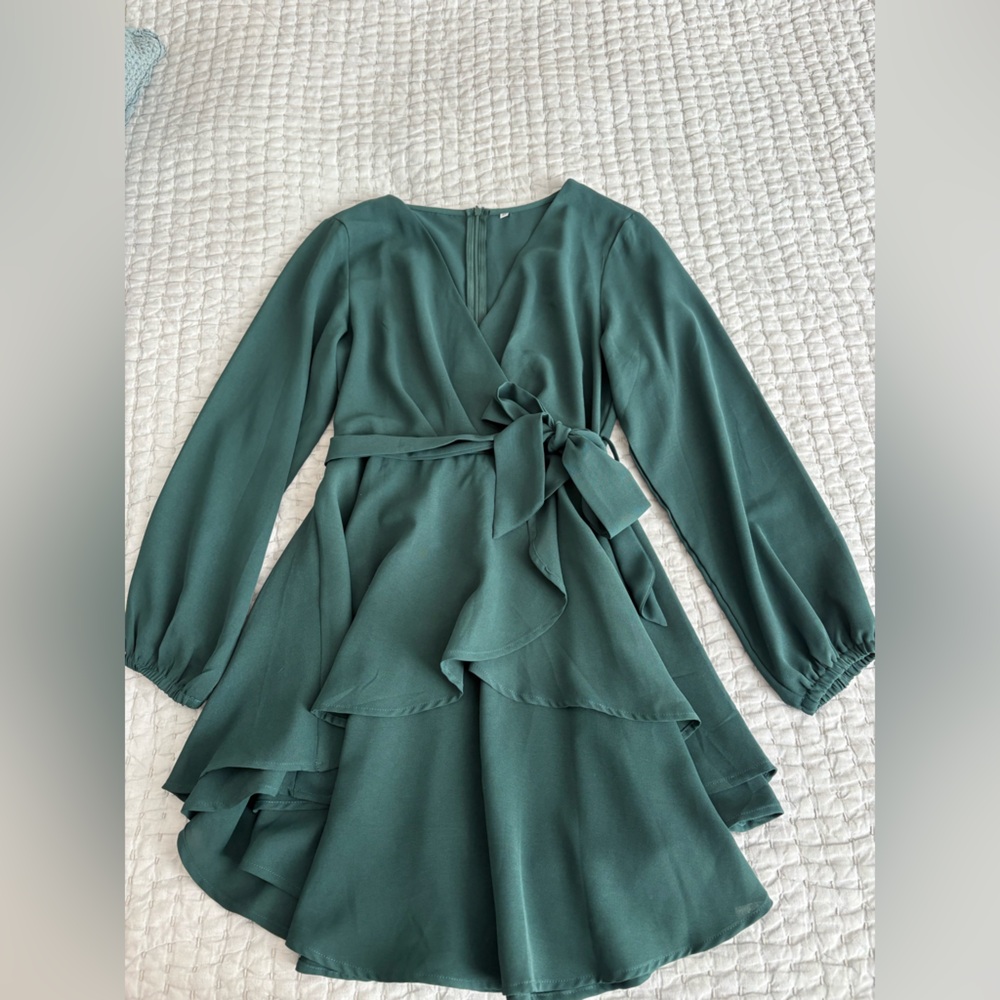 Elegant Green Long Sleeve Wrap Dress